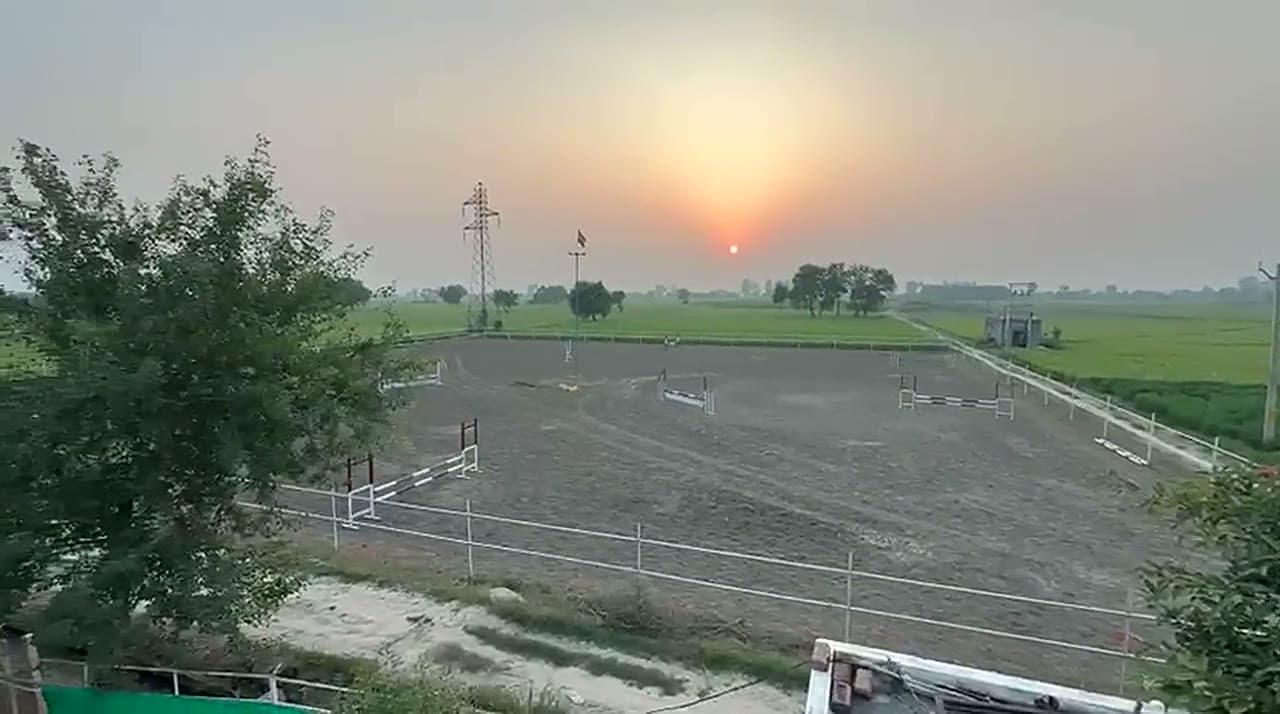 Sunset over the Farm (video)